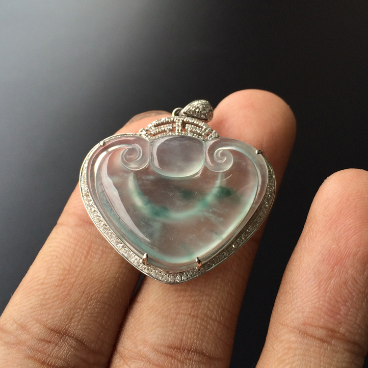 https://jdimg.jaadee.net//images/201508/goods_img/55592_P_1439864898549.jpg
