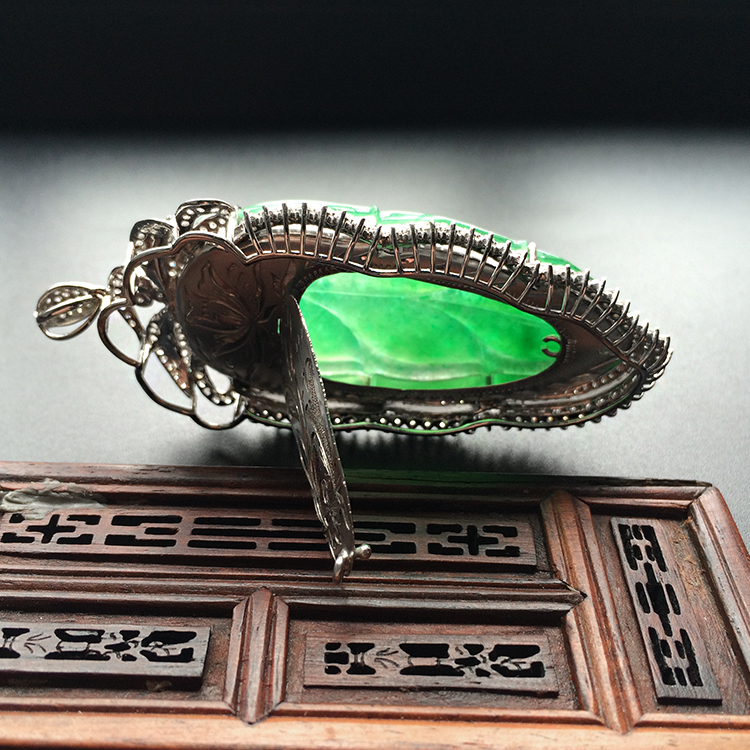 https://jdimg.jaadee.net//images/201508/goods_img/55603_P_1439875823611.jpg
