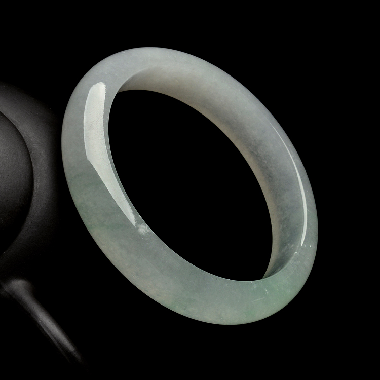 (超值推荐)冰种淡晴水手镯(56.6mm)