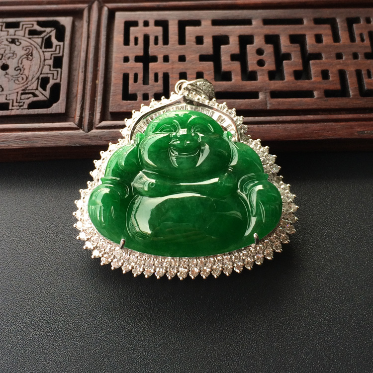 (超值推荐)糯冰种阳绿镶白金钻石玉佛胸坠
