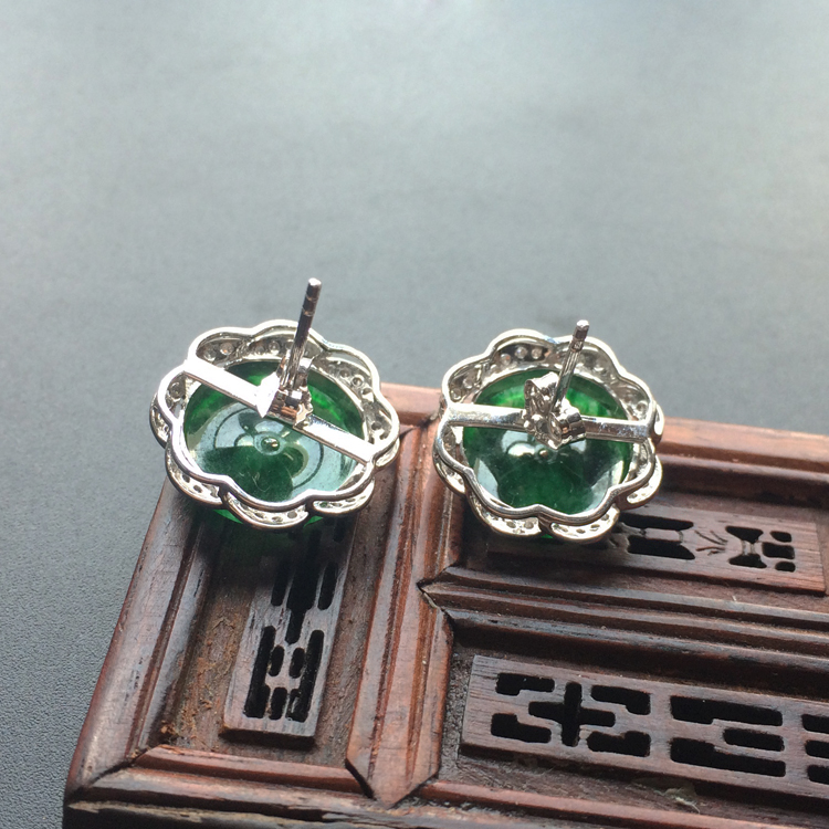 https://jdimg.jaadee.net//images/201509/goods_img/56706_P_1441864903813.jpg