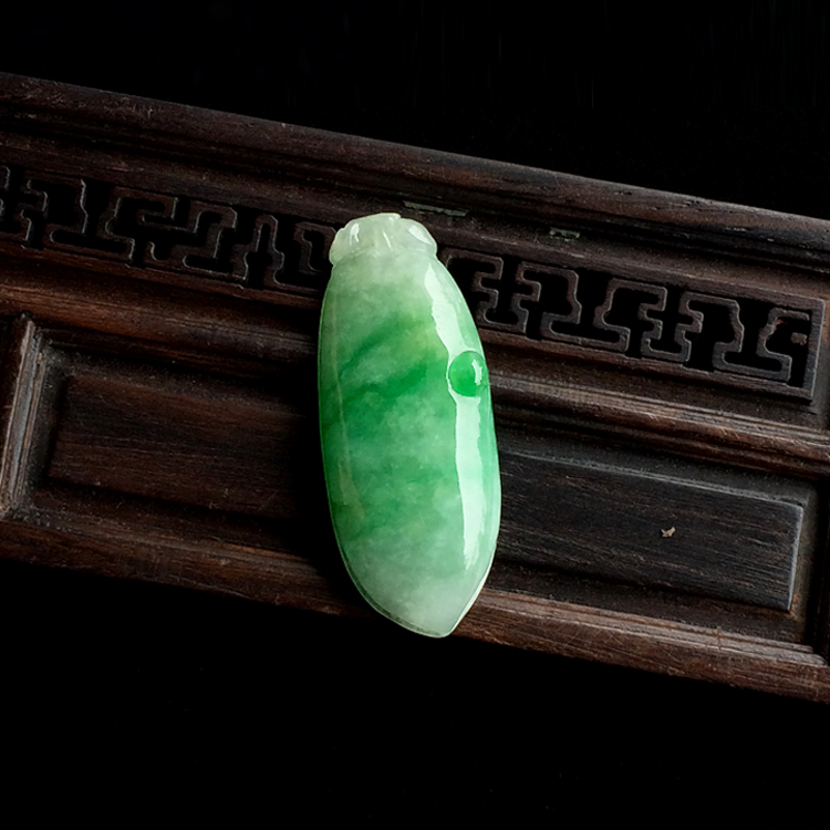 糯冰种飘翠福瓜挂件