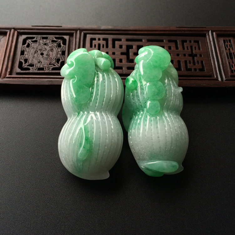 (超值推荐)糯冰种飘翠生意兴隆挂件(一对)