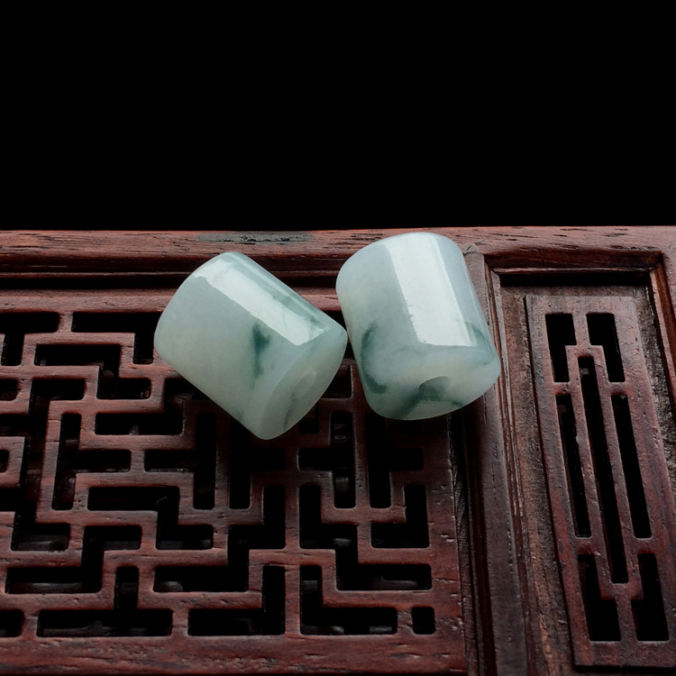 (超值推荐)糯冰种飘花路路通挂件(一对)