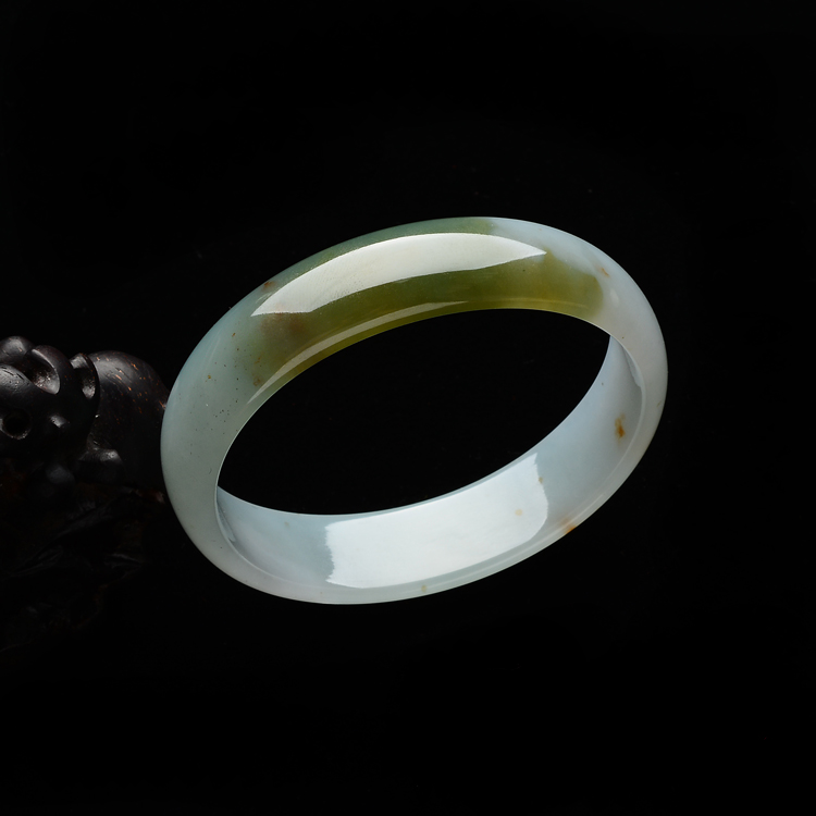 (超值推荐)糯冰种晴水褐黄翡飘花贵妃镯(52.5mm-46.8mm)