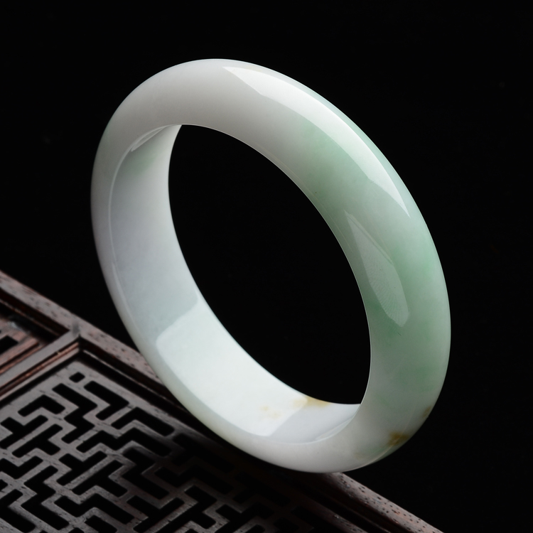 (超值推荐)糯冰种白底青略飘褐黄翡手镯(60.3mm)