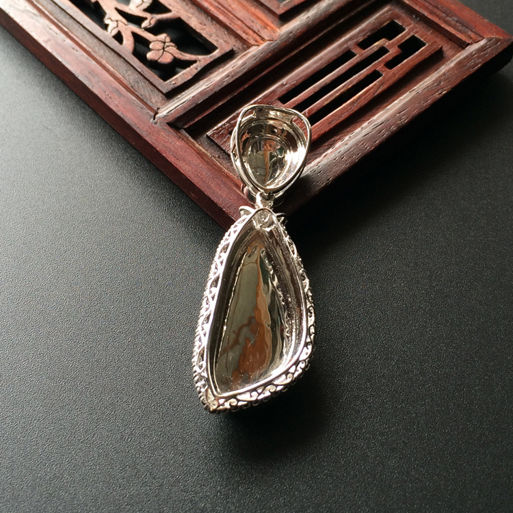 https://jdimg.jaadee.net//images/201510/goods_img/58260_P_1444761665370.jpg