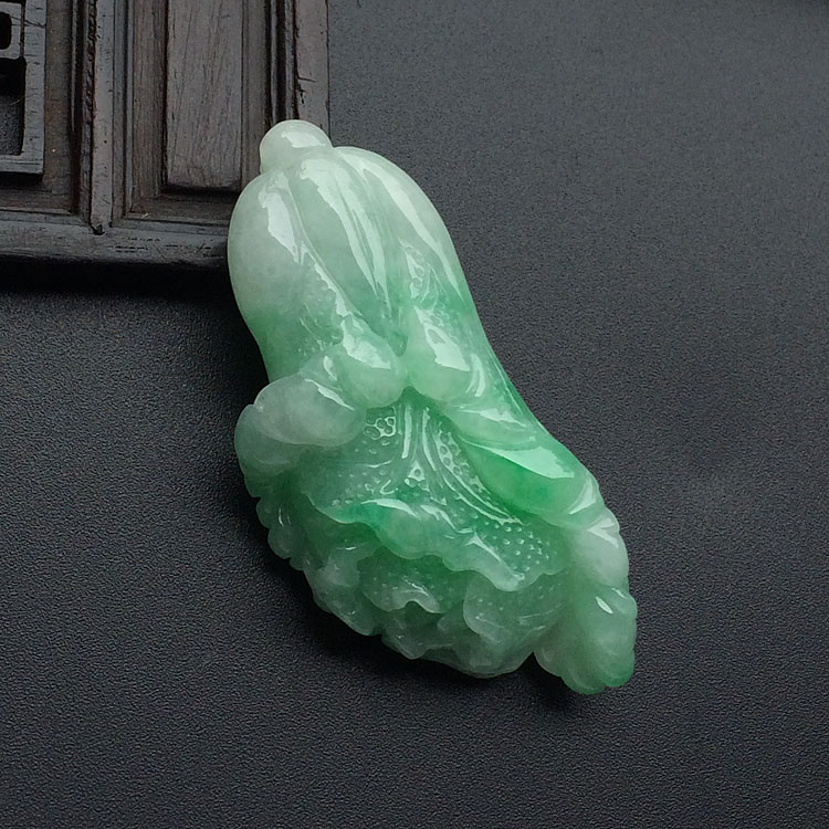 （超值推荐）糯冰种飘翠白菜挂件