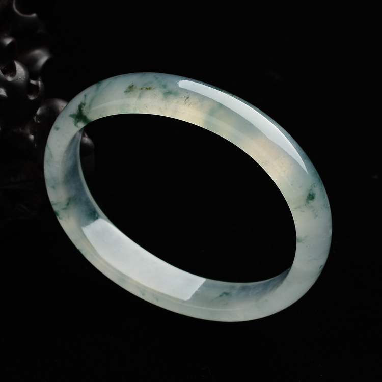 (超值推荐)冰种飘花贵妃镯(54.5mm-47.6mm)