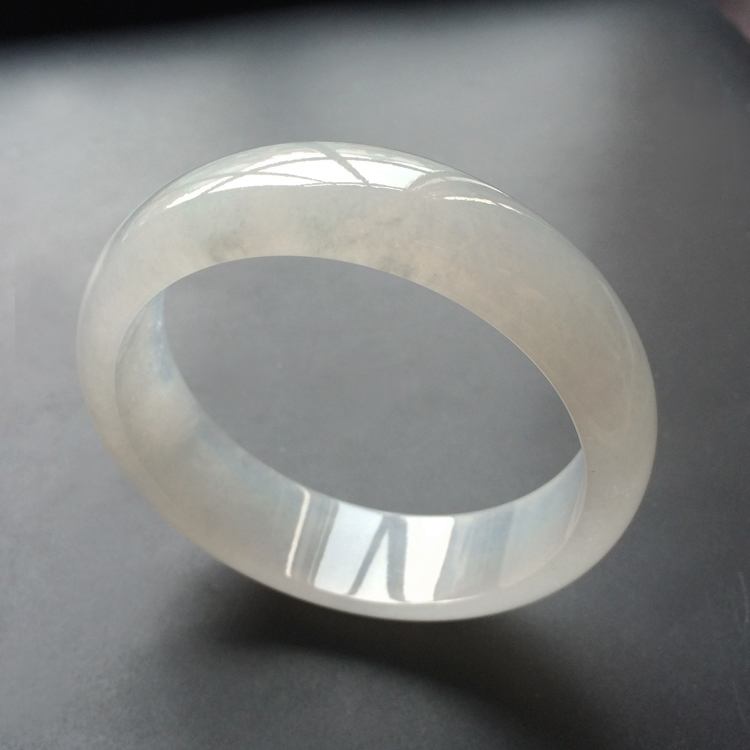 (超值推荐)冰种无色手镯(58.8mm)
