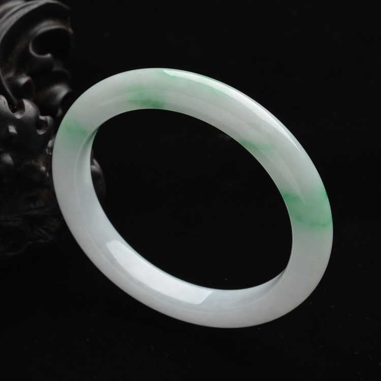(超值推荐)糯冰种白底青手镯(53.3mm)