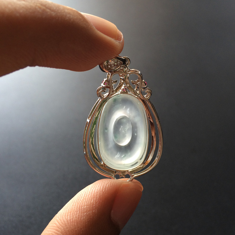 https://jdimg.jaadee.net//images/201510/goods_img/58642_P_1445536588976.jpg