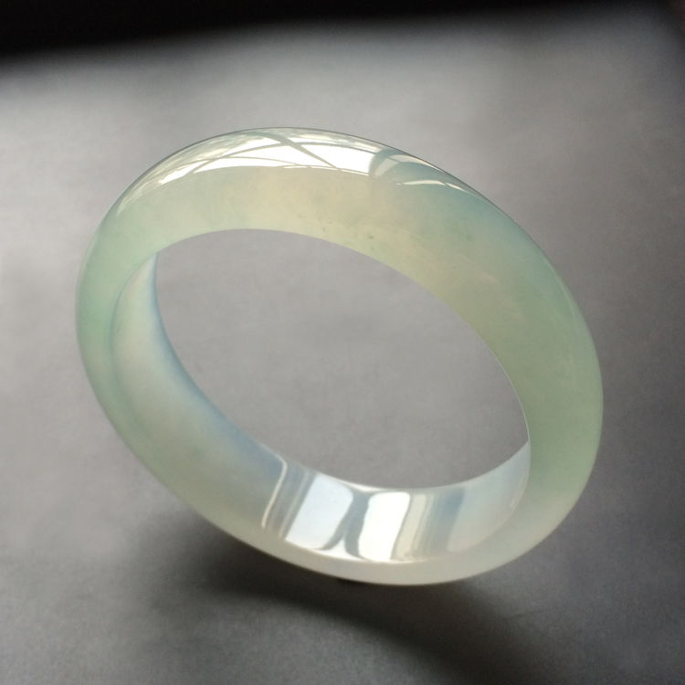 (超值推荐)冰种晴水手镯(58.5mm)