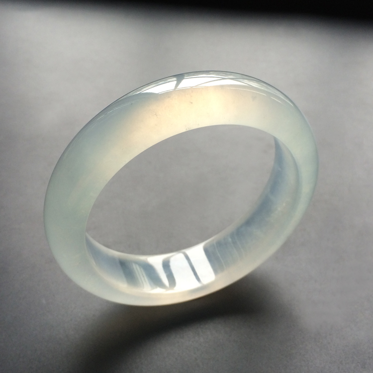 (超值推荐)冰玻种晴水手镯(56.5mm)