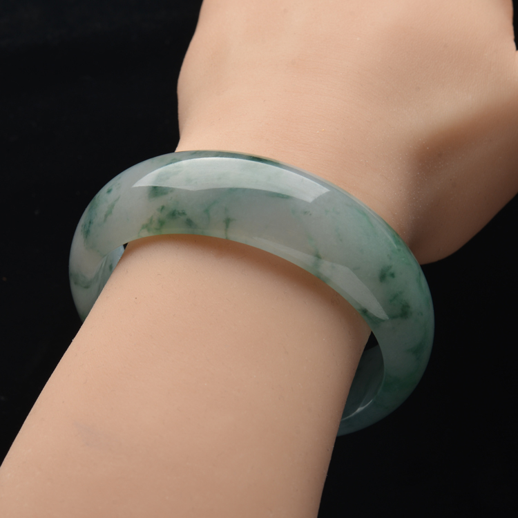 https://jdimg.jaadee.net//images/201510/goods_img/58933_P_1446144511423.jpg