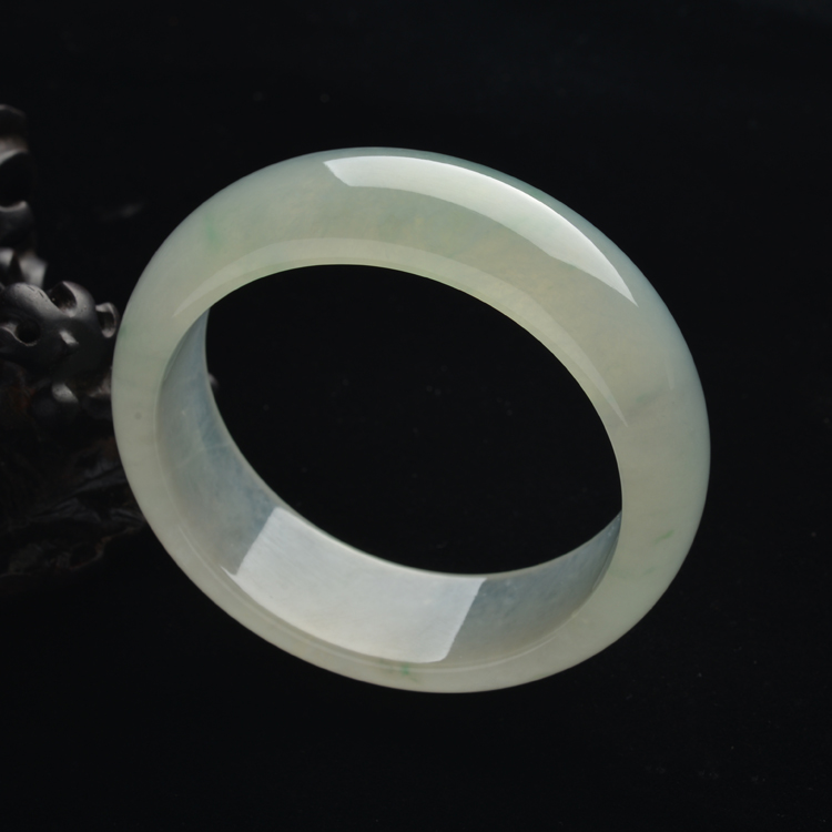 (超值推荐)冰种晴水略飘花手镯(59.1mm)