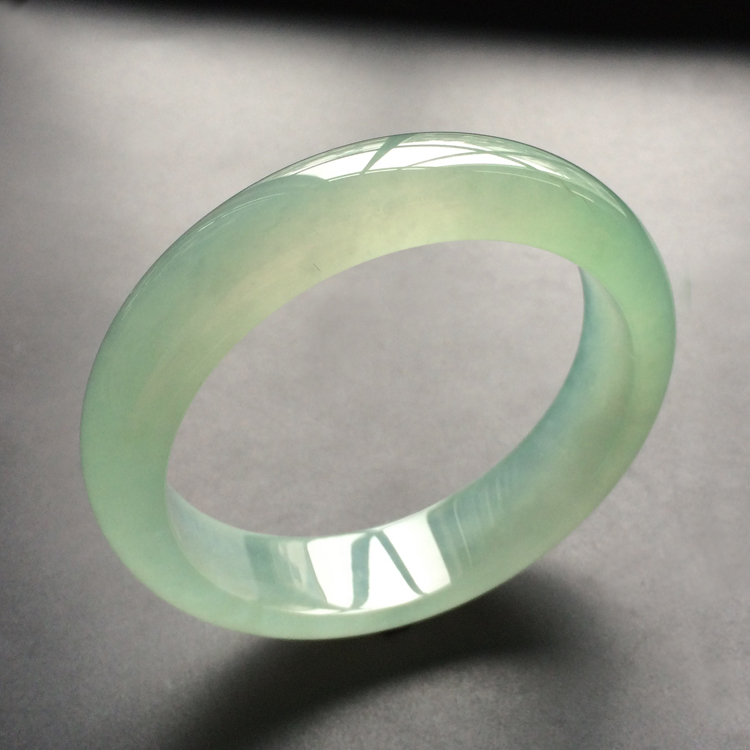 (超值推荐)冰种晴水手镯(58.5mm)