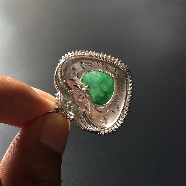 https://jdimg.jaadee.net//images/201511/goods_img/58985_P_1446408306172.jpg