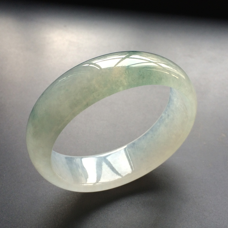 (超值推荐)冰种飘花贵妃镯(51.6mm-44.8mm)