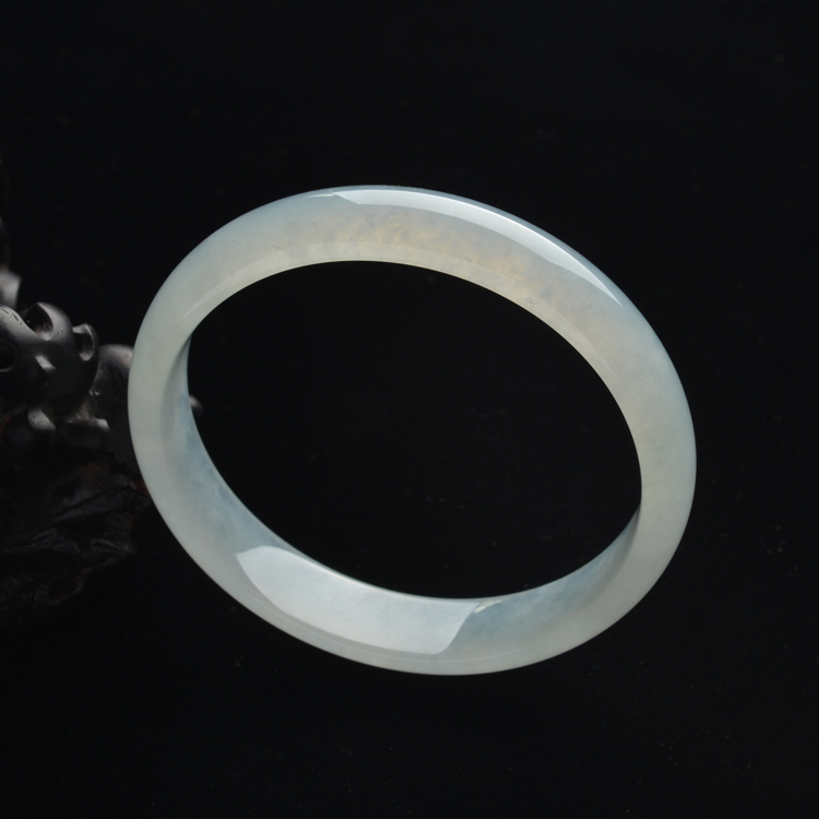 (超值推荐)冰种淡晴水手镯(58.1mm)