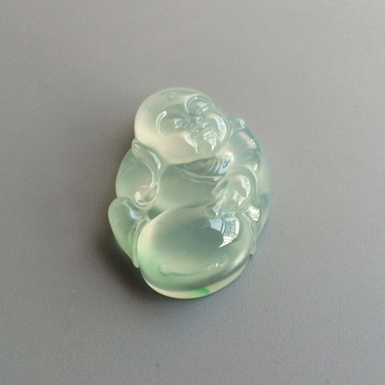 (超值推荐)冰种晴水略飘翠沙弥胸坠面