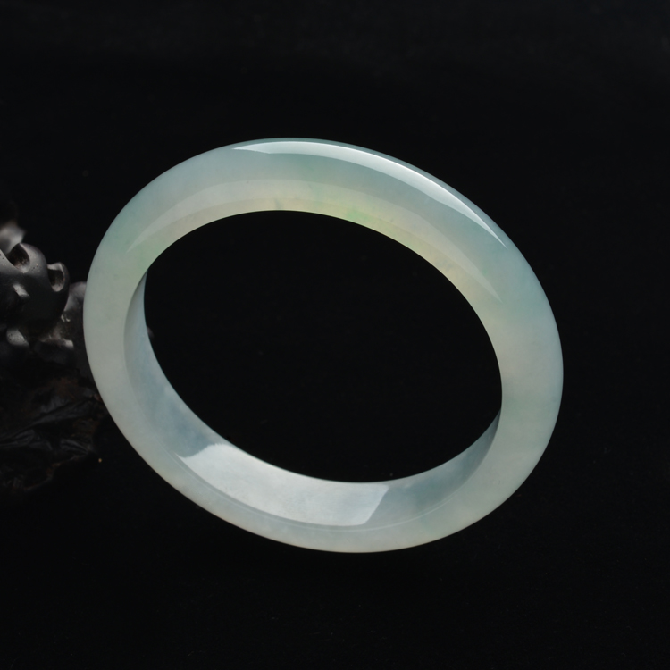 (超值推荐)冰种晴水手镯(56.6mm)