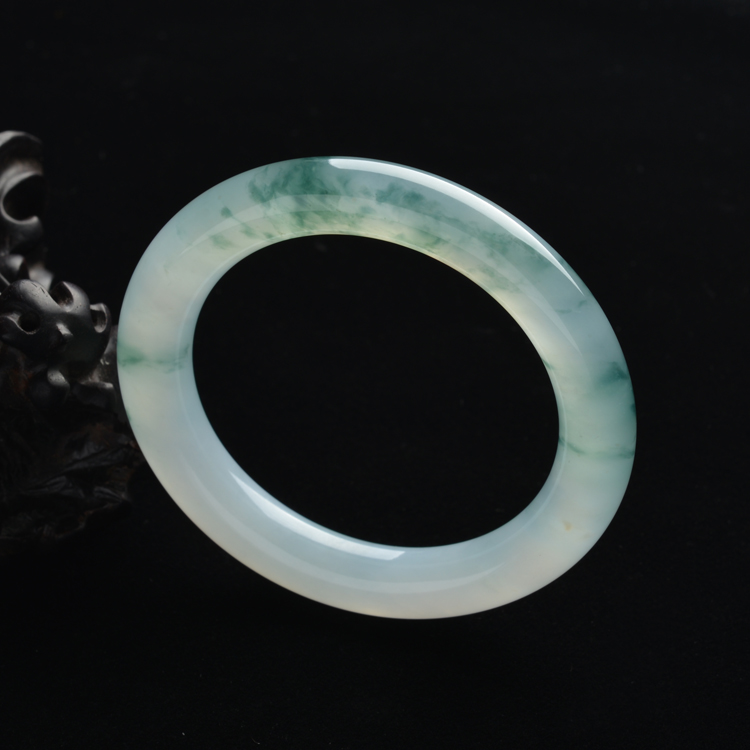 (超值推荐)冰种飘花圆条手镯(56.1mm)