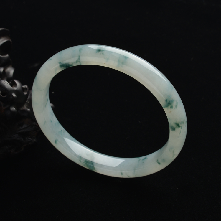 (超值推荐)糯冰种飘花圆条手镯(63.1mm)