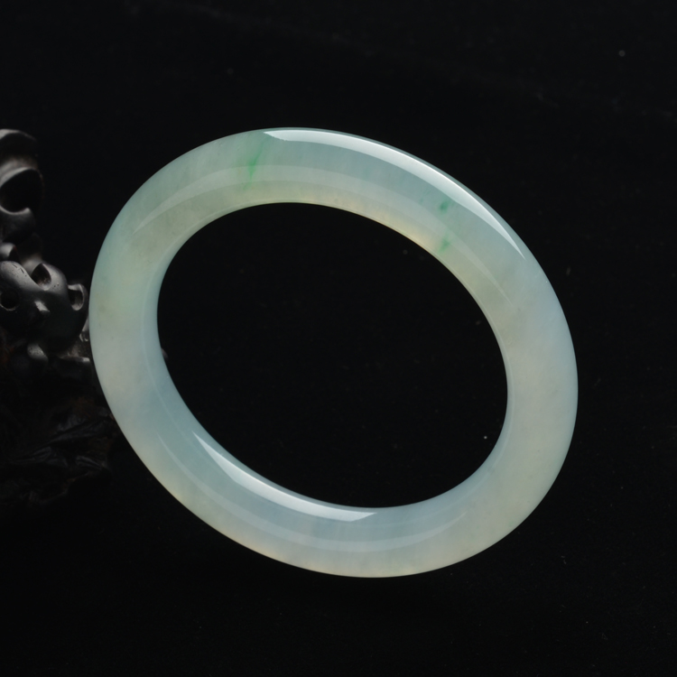 (超值推荐)冰种晴水略飘翠圆条手镯(57.7mm)