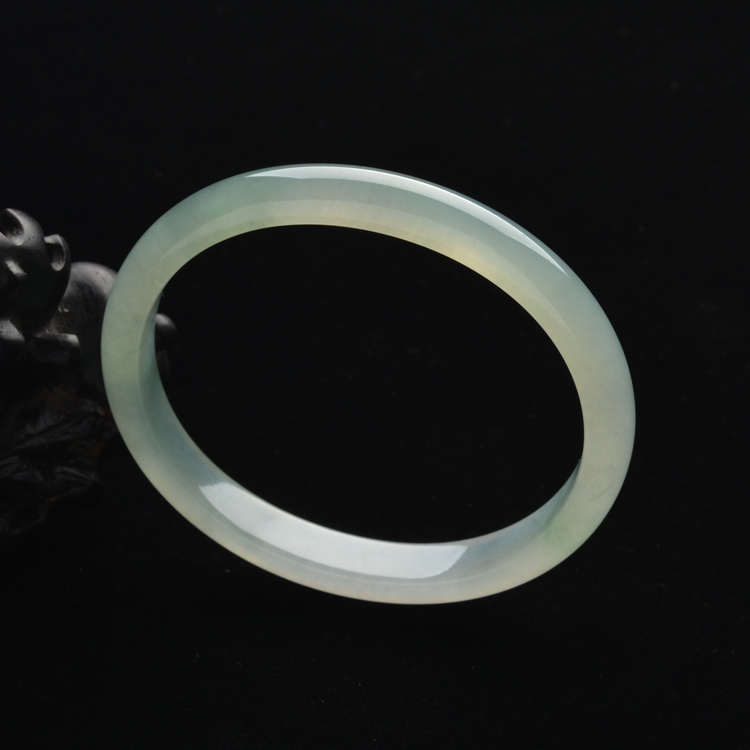 (超值推荐)冰种晴水贵妃镯(52.5mm-48.2mm)