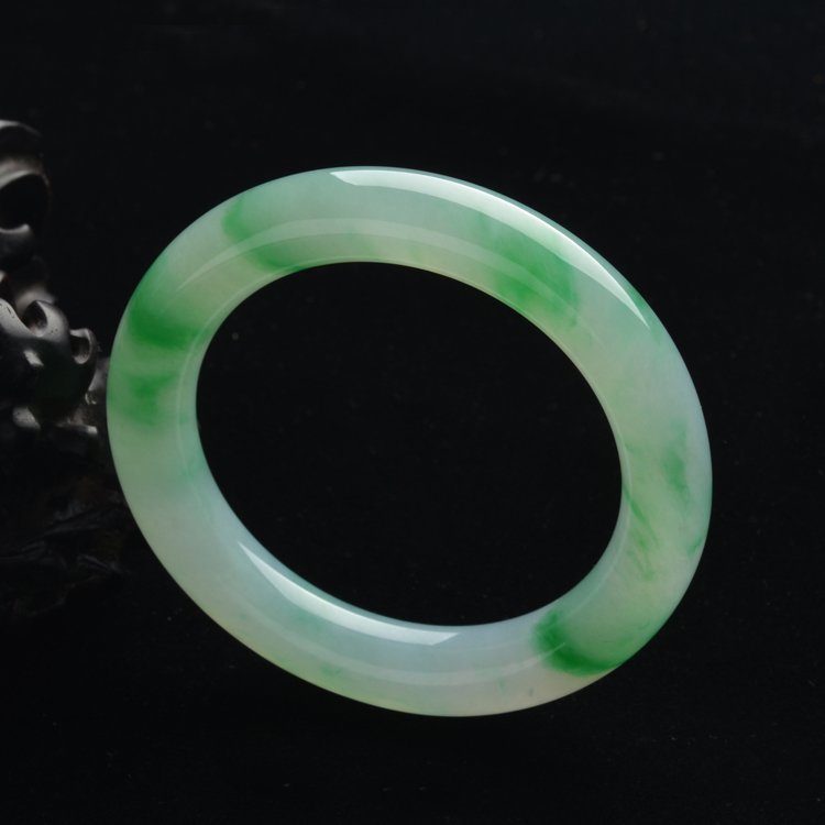 糯冰种飘阳绿圆条手镯(52.8mm)