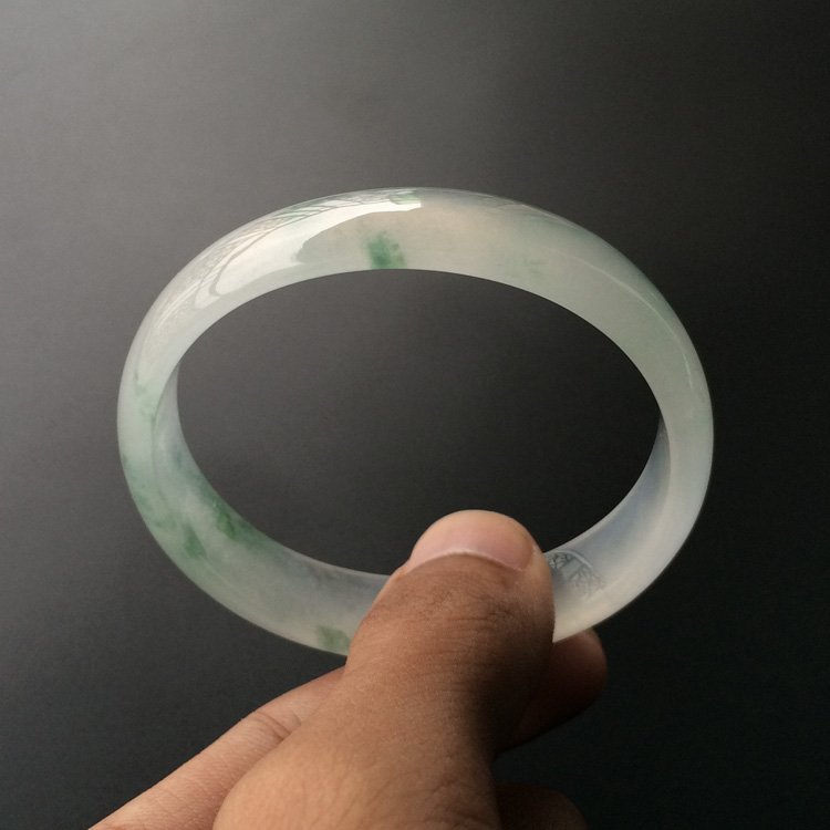 (超值推荐)冰种飘花贵妃镯(57.5mm-50.4mm)