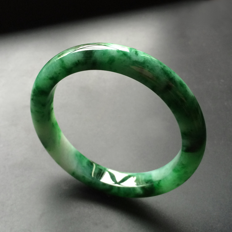 (超值推荐)糯冰种浓绿手镯(58.5mm)