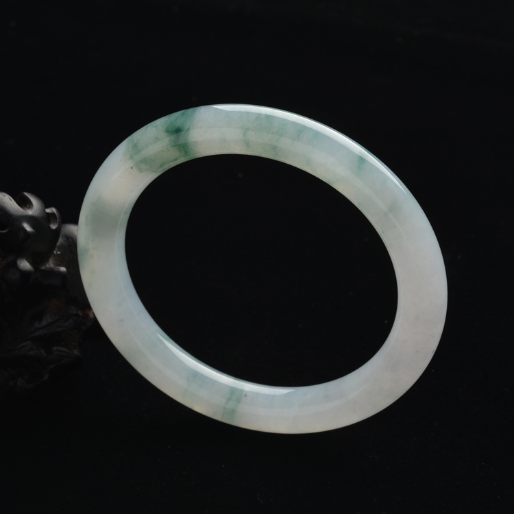 (超值推荐)糯冰种飘花圆条手镯(55mm)