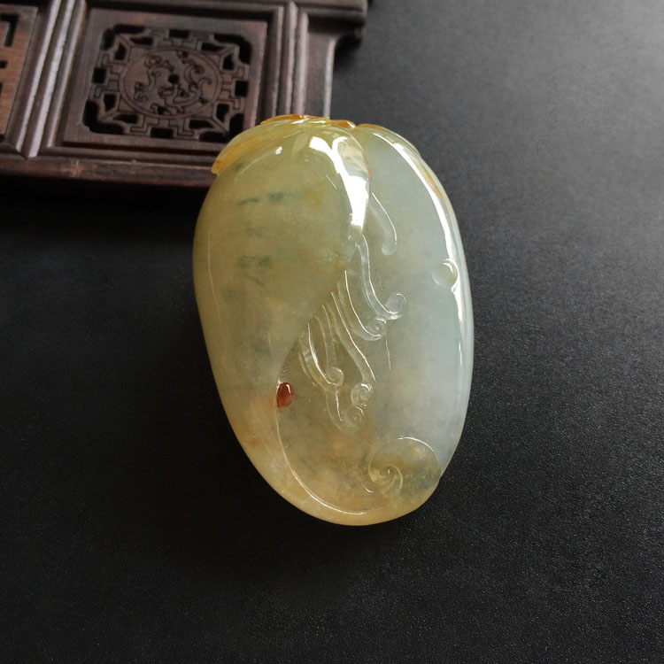 （超值推荐）糯冰种淡黄翡飘花玉兰花挂件