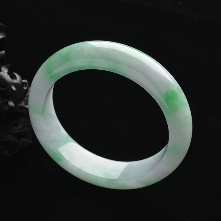 (超值推荐)糯冰种飘翠手镯(57.8mm)