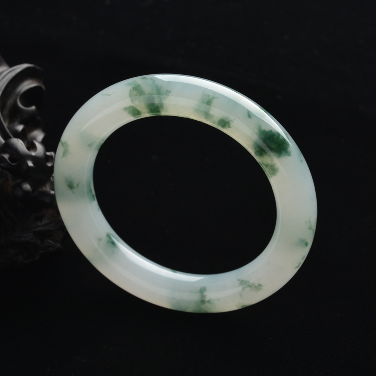 (超值推荐)糯冰种飘花圆条手镯(57.8mm)