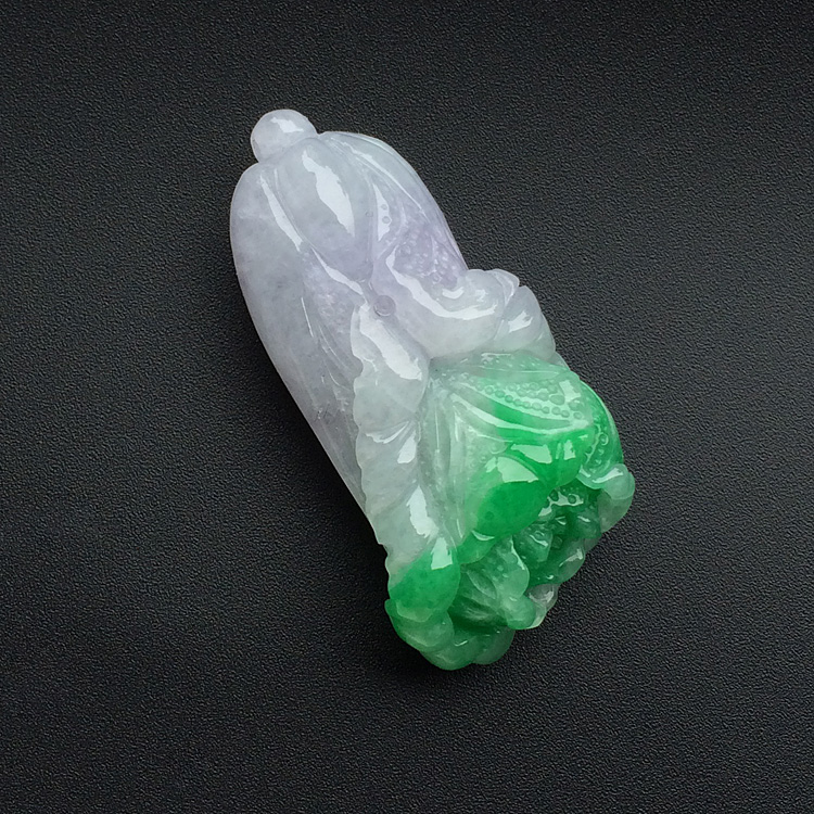 （超值推荐）糯冰种春带彩白菜挂件