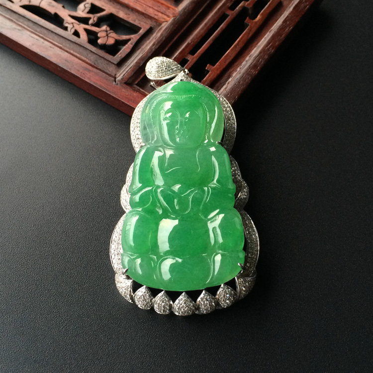 (超值推荐)镶白金钻石糯冰种翠色观音胸坠