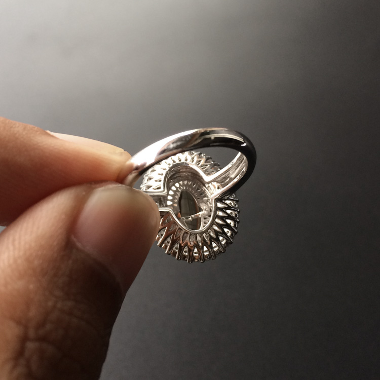https://jdimg.jaadee.net//images/201511/goods_img/60040_P_1448213696019.jpg