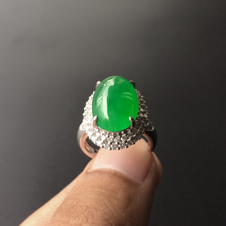 (超值推荐)冰种阳绿镶白金钻石戒指