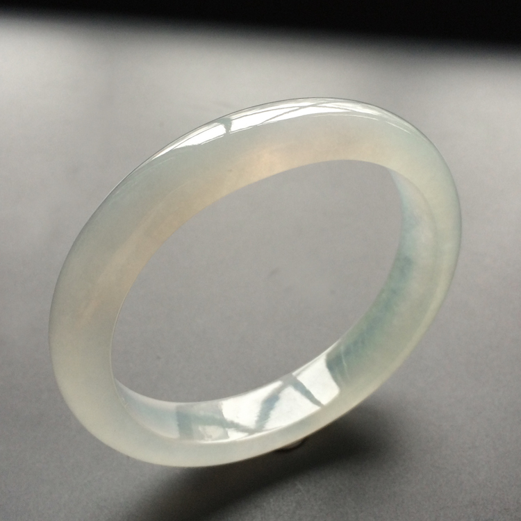 (超值推荐)冰种淡晴水贵妃镯(54.2mm-47.5mm)