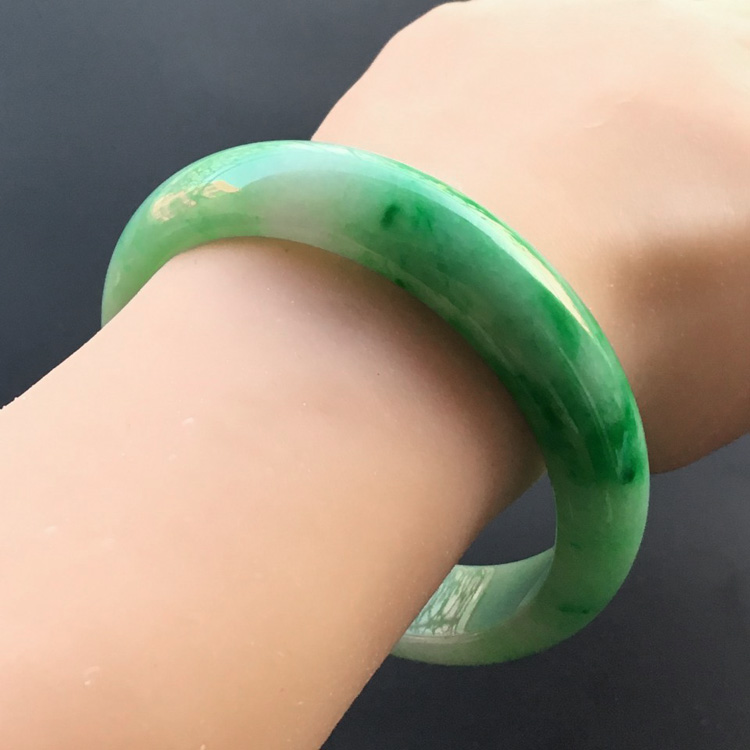 https://jdimg.jaadee.net//images/201511/goods_img/60133_P_1448345330490.jpg
