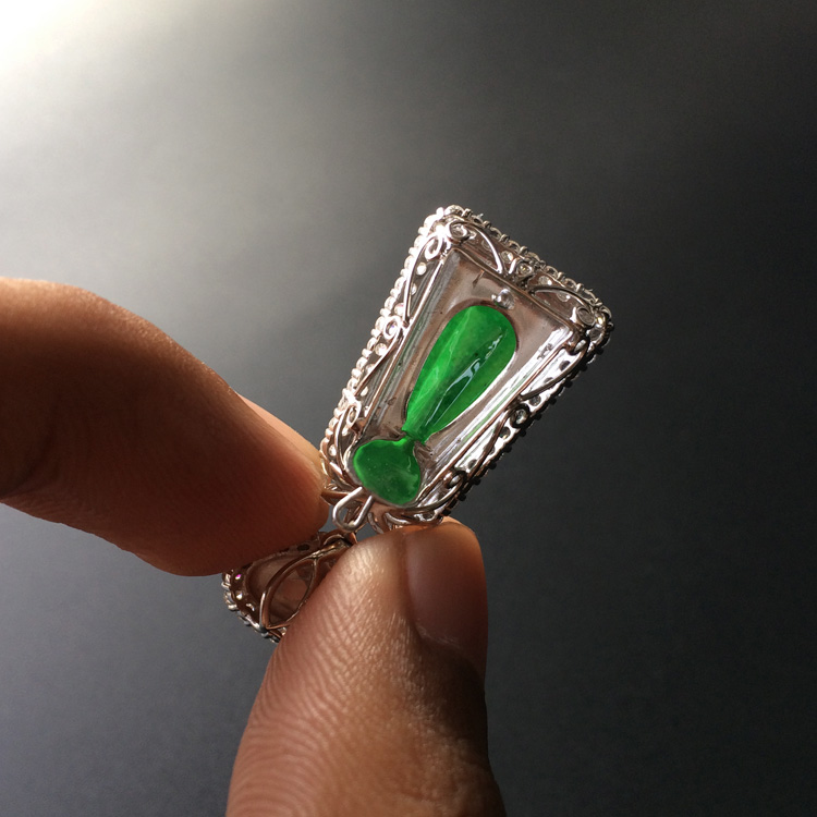 https://jdimg.jaadee.net//images/201511/goods_img/60171_P_1448389790379.jpg