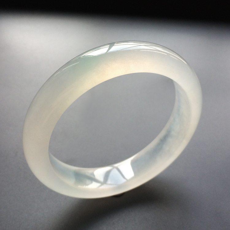 (超值推荐)冰种无色手镯(53mm)