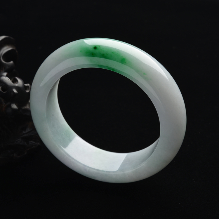 (超值推荐)糯冰种春带彩手镯(54.6mm)