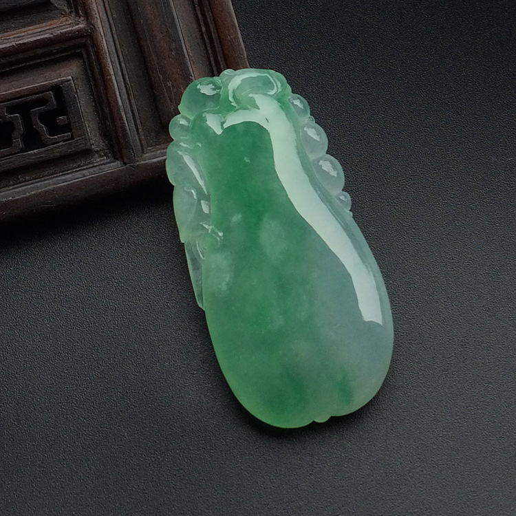 （超值推荐）冰种飘翠福瓜挂件
