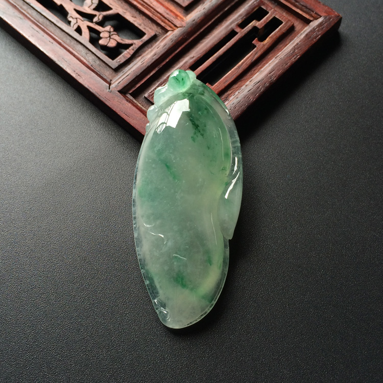 (超值推荐)冰种飘花福瓜挂件