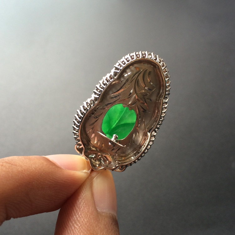 https://jdimg.jaadee.net//images/201512/goods_img/60827_d2ef8926ad5.jpg