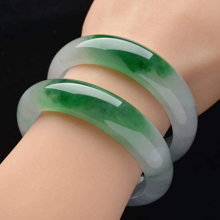 https://jdimg.jaadee.net//images/201512/goods_img/60868_P_1449539873659.jpg